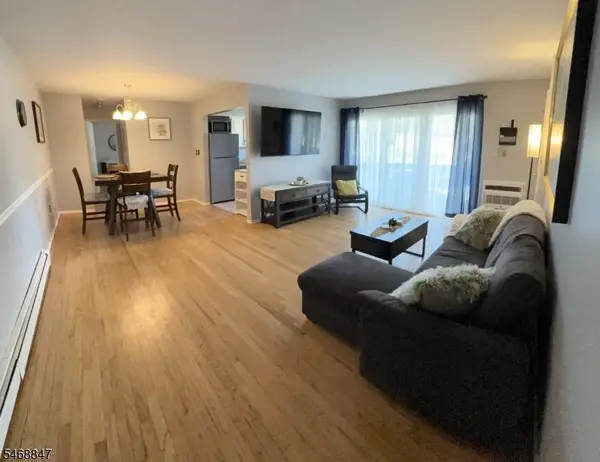 18 Deanna Dr Unit 35, Hillsborough Twp., NJ 08844