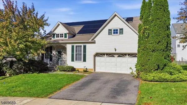 14 Kyle Dr, Lopatcong Twp., NJ 08865