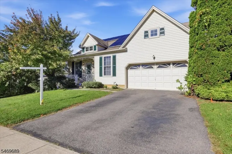 14 Kyle Dr, Lopatcong, NJ 08865 - #3