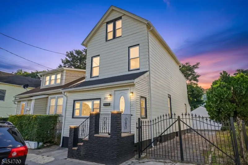 359 S 18th St, Newark, NJ 07103 - #1