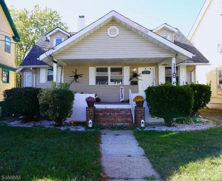 118 Monroe St, Roselle, NJ 07203 - #1