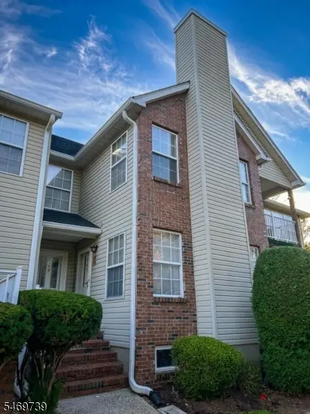 189 Barclay Ct, Piscataway, NJ 08854 - #1