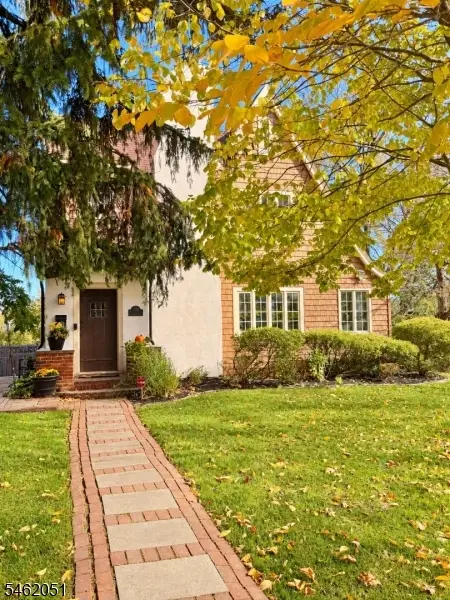 69 Olcott Ave, Bernardsville, NJ 07924 - #1