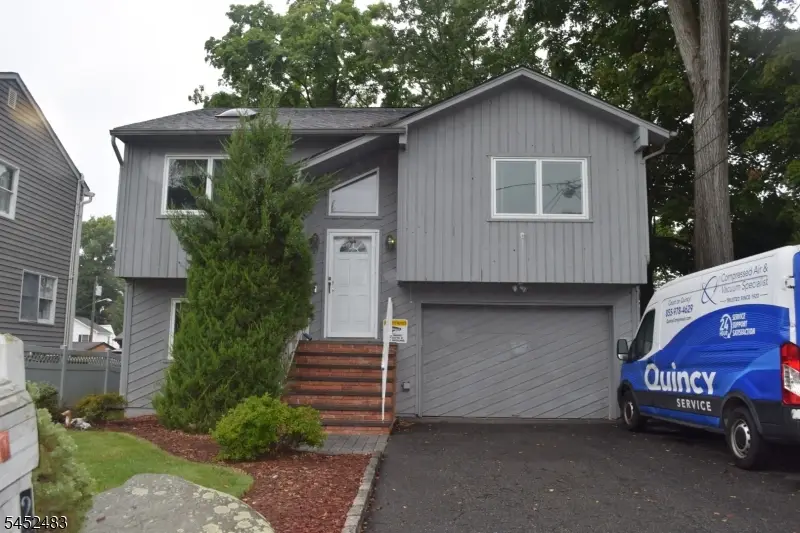 27 3rd Ave, Roseland, NJ 07068 - #1
