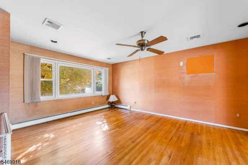 10 Barton Ln, Hopatcong, NJ 07843 - #3