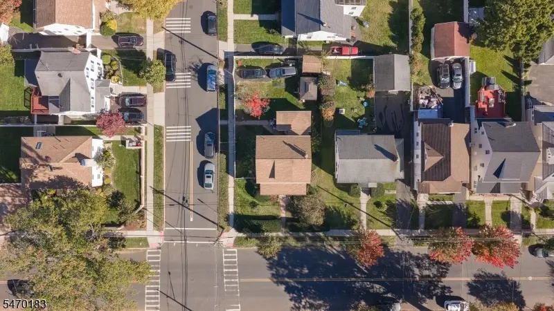 629 Chestnut St, Roselle Park, NJ 07204 - #2
