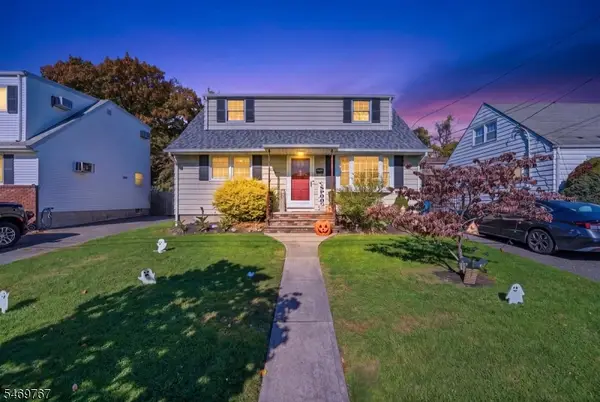 33 Hillside Dr, Totowa Boro, NJ 07512