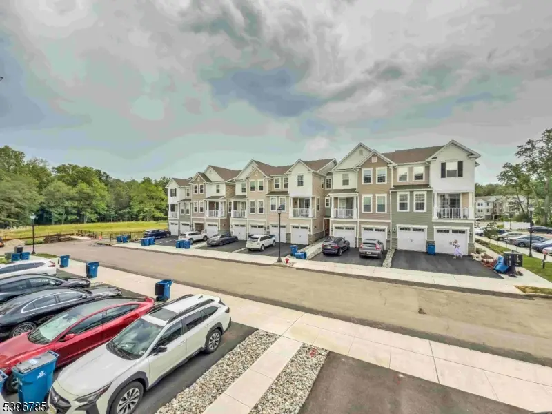 204 Honeysuckle Ln, Warren, NJ 07059 - #1