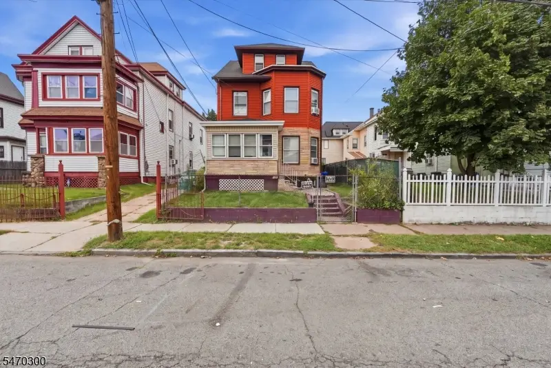 203 17th Ave, Paterson, NJ 07504 - #1