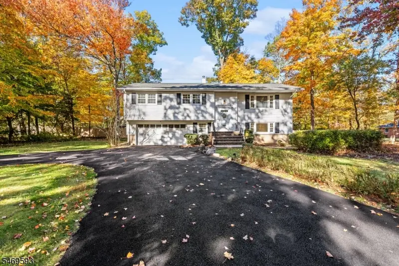 25 Derrygally Cir, Kinnelon, NJ 07405 - #1