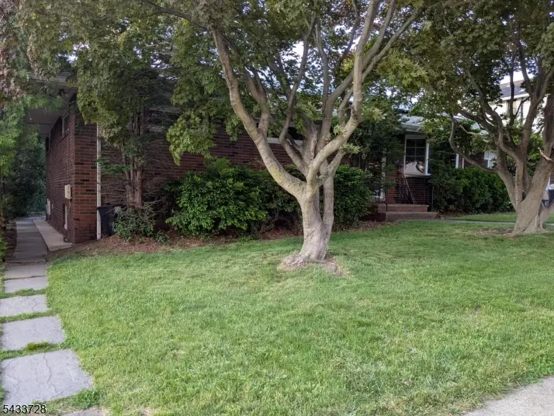 49 Kipp Ave #2, Elmwood Park, NJ 07407 - #3