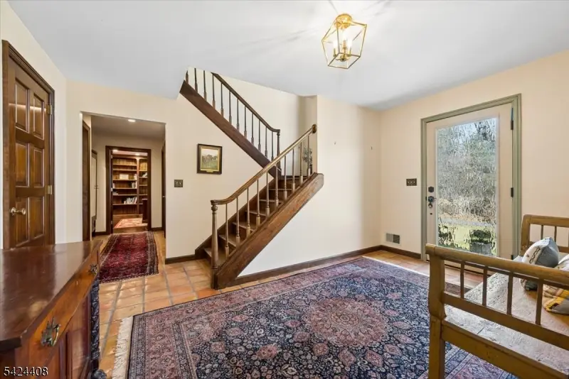 75 Farmersville Rd, Tewksbury, NJ 07830 - #3