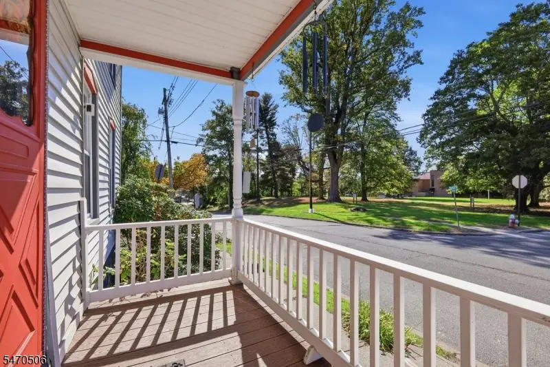 302 Market St, Belvidere, NJ 07823 - #3
