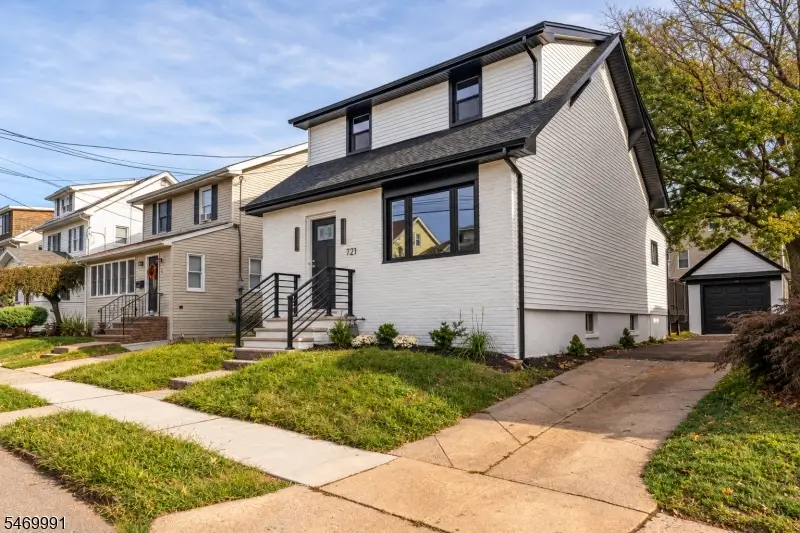 721 Bailey Ave, Elizabeth, NJ 07208 - #2