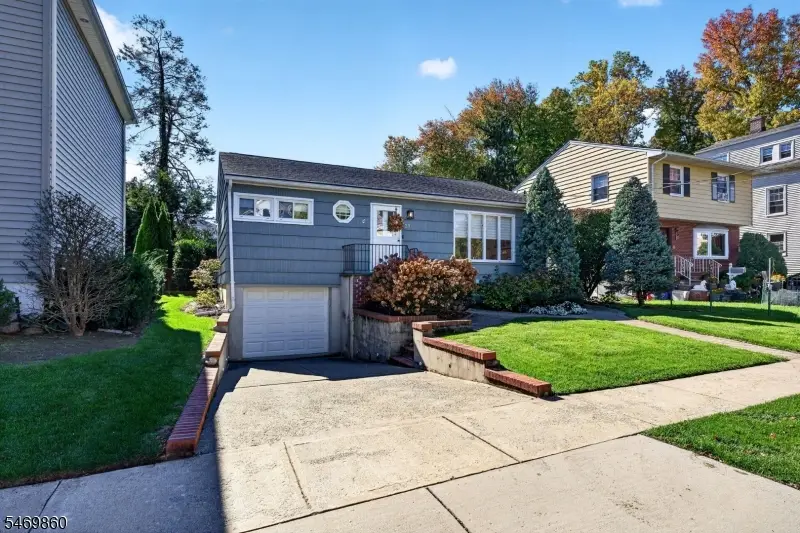 37A Gray St, Montclair, NJ 07042 - #1