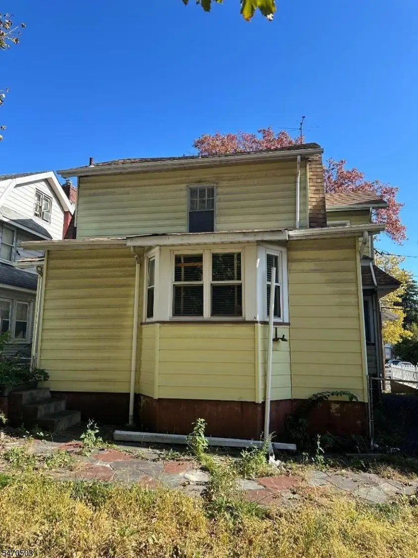 15 Parkview Ter, Newark, NJ 07112 - #1