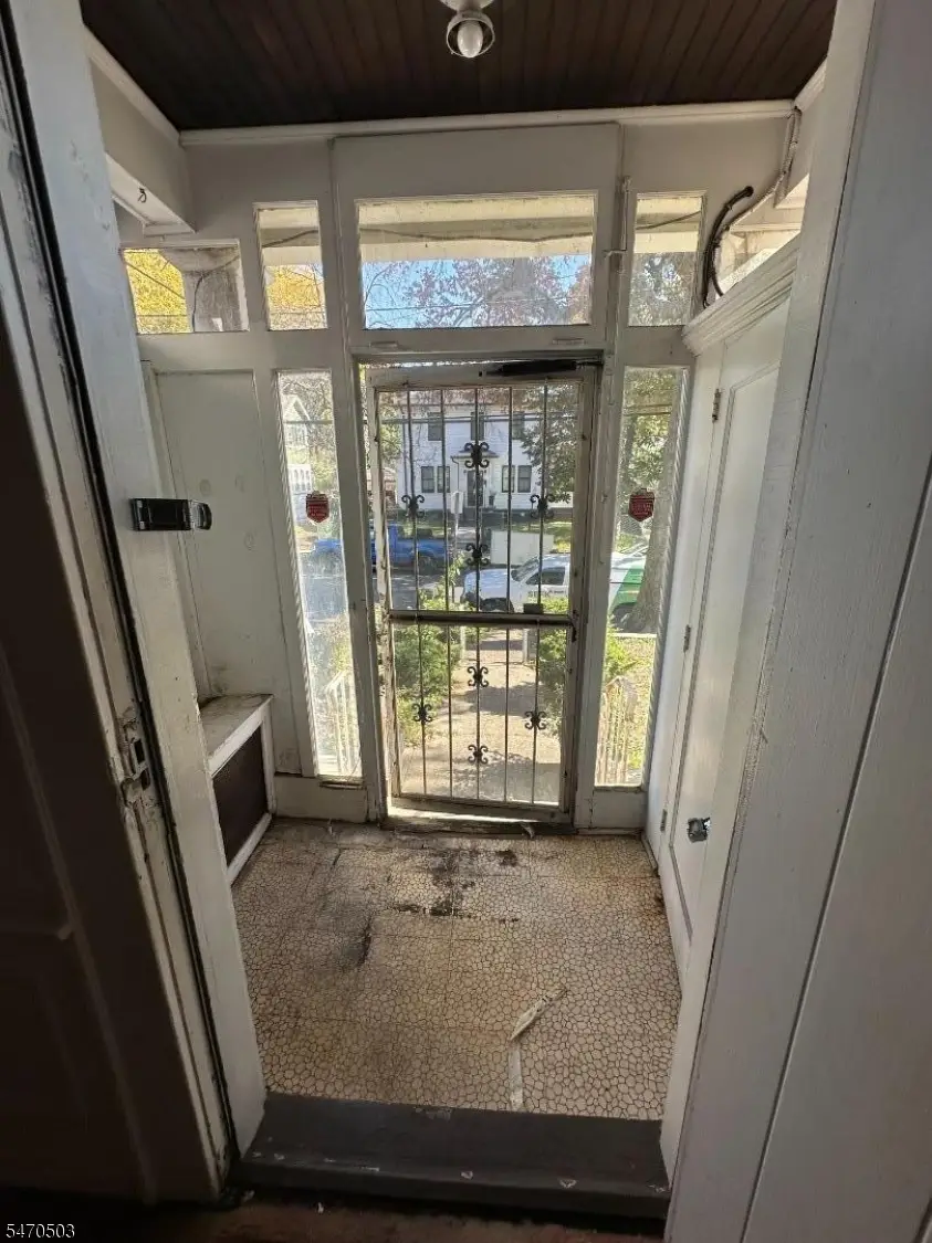 15 Parkview Ter, Newark, NJ 07112 - #3