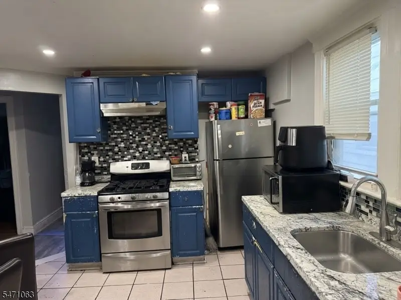 326 Gist Pl #2, City Of Orange, NJ 07050 - #3