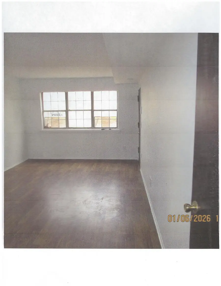 -203 College Drive #4, Edison, NJ 08817 - Image #2