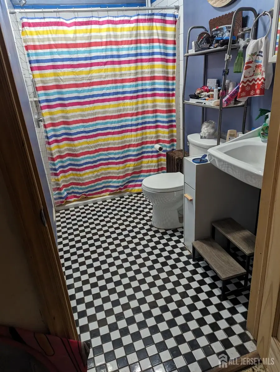 -784 New Durham Avenue, Edison, NJ 08817 - Image #3