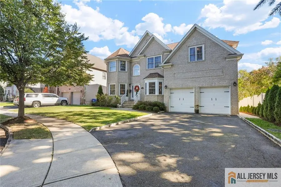 -5 Elizabeth Court, Colonia, NJ 07067 - Image #3
