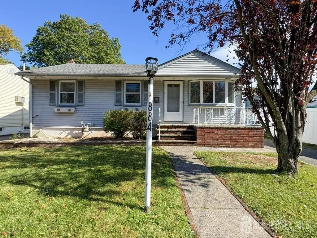 -884 Sylvia Place, Woodbridge, NJ 07095 - Image #1