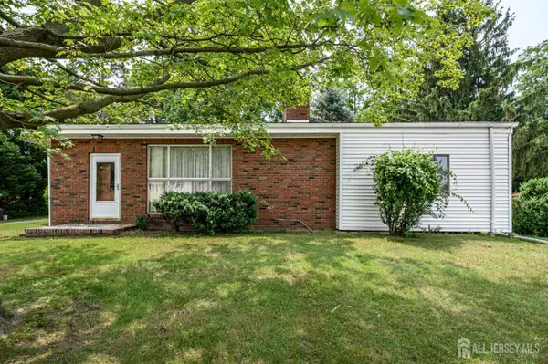 -861 Centerton Road, Mount Laurel, NJ 08054