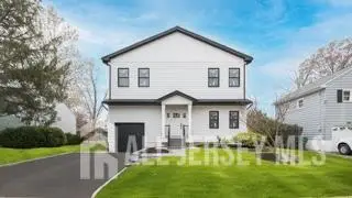 -21 Heathcote Avenue, Edison, NJ 08817