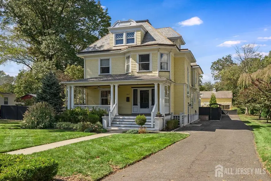 -237 Beechwood Avenue, Middlesex, NJ 08846 - Image #2