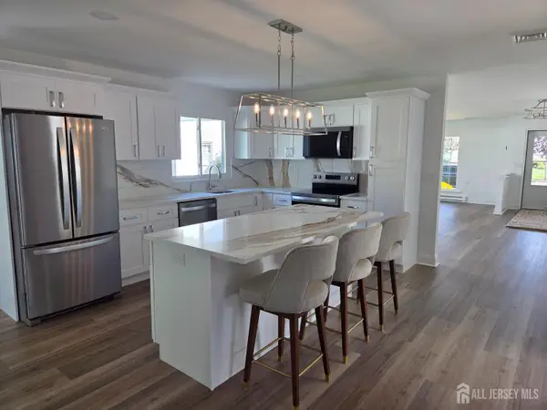 -93 Mansfield Avenue, Manchester, NJ 08759