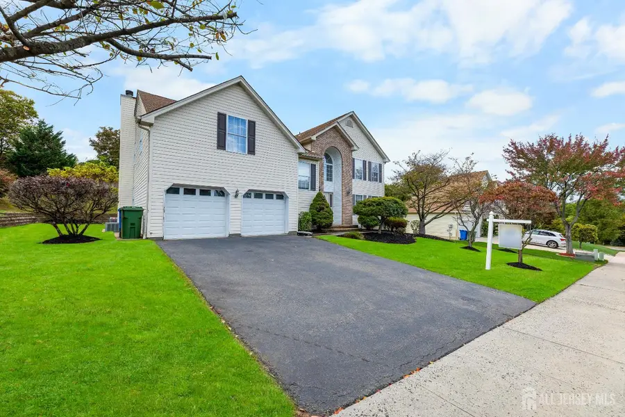 -7 Battista Court, Sayreville, NJ 08872 - Image #2