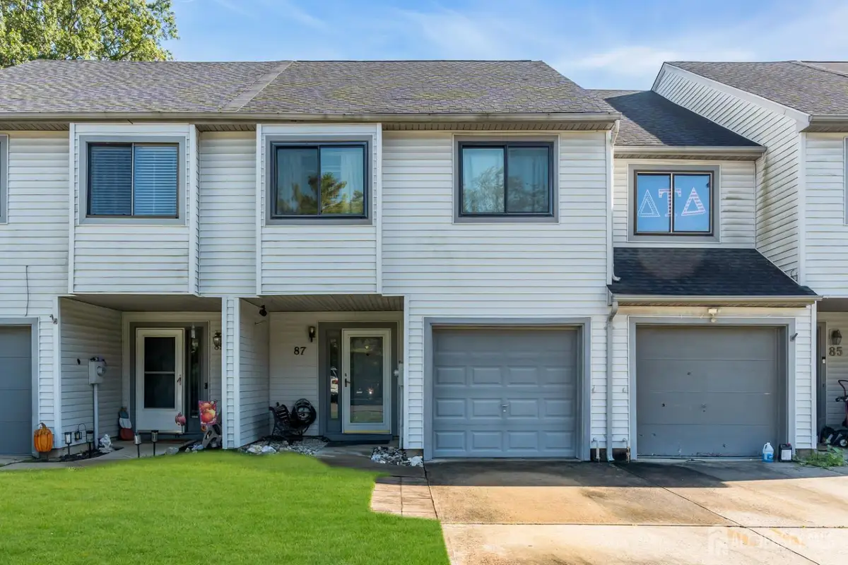 -87 Lexington Circle, Matawan, NJ 07747 - Image #1