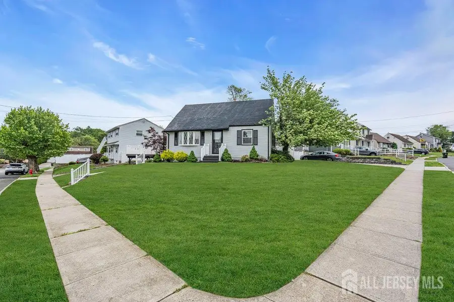 -99 Crestview Road, Fords, NJ 08863 - Image #2