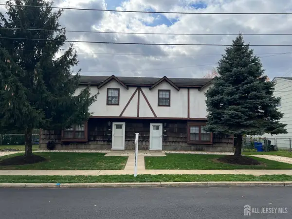 -8 Reade Street, Jamesburg, NJ 08831