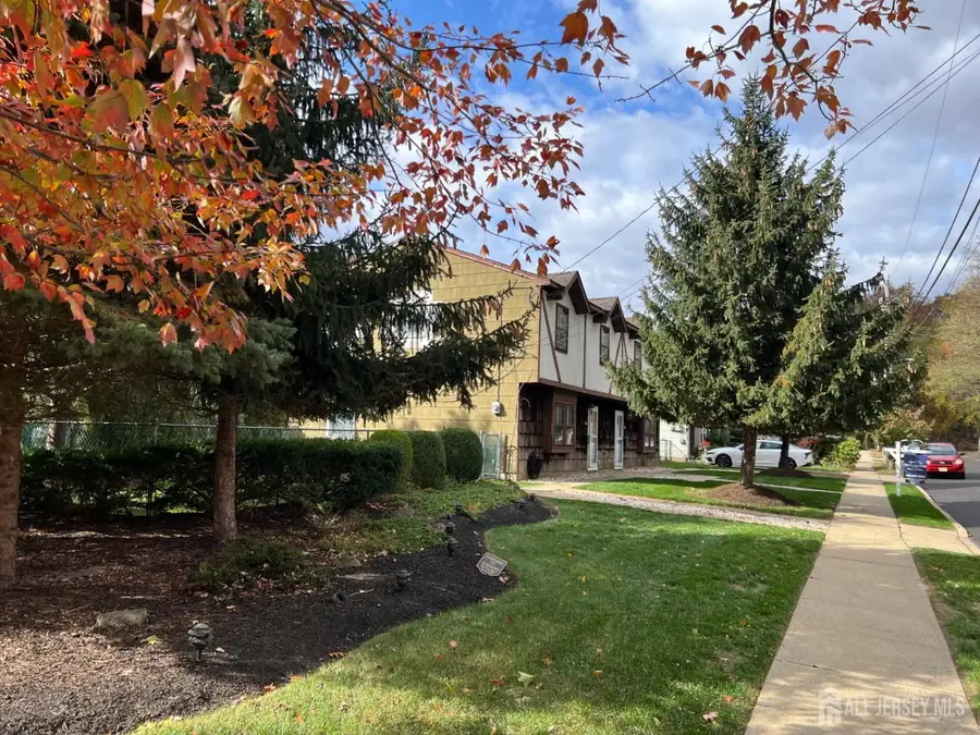 -8 Reade Street, Jamesburg, NJ 08831 - Image #2