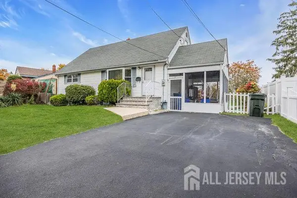 -25 Venus Road, Old Bridge, NJ 08879