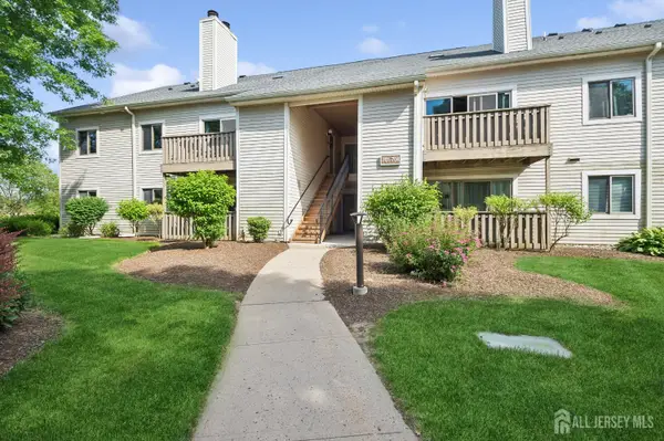 -701 Aspen Drive, Plainsboro, NJ 08536