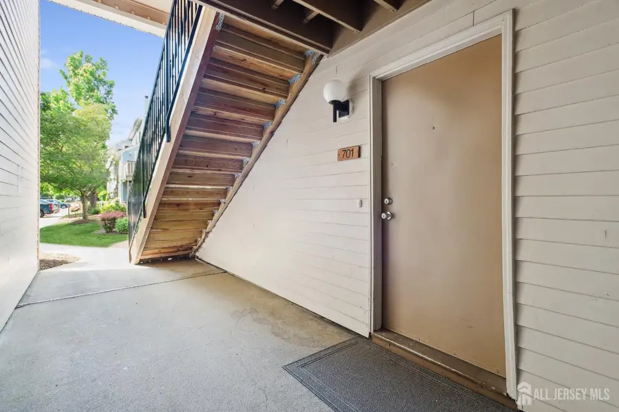 -701 Aspen Drive, Plainsboro, NJ 08536 - Image #2