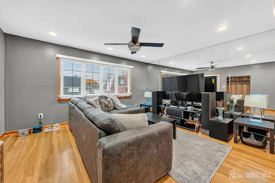 -1008 Main Street, Fords, NJ 08863 - Image #3