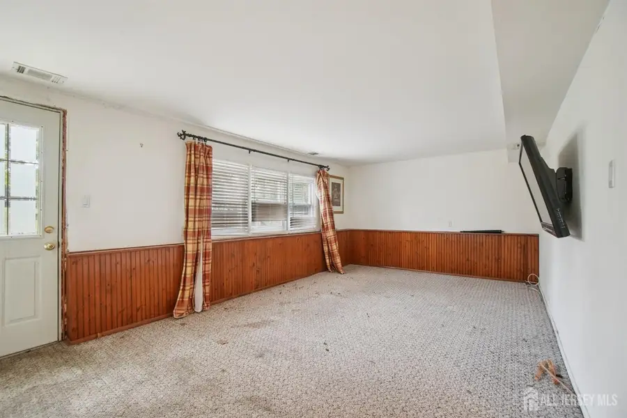 -22 Prince Road, East Brunswick, NJ 08816 - Image #3