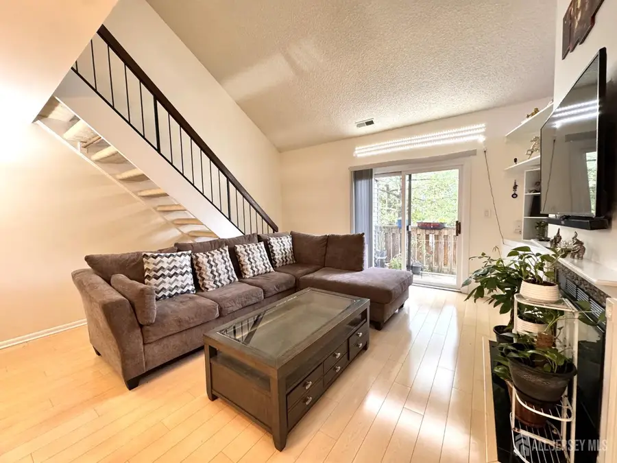 -5220 Ravens Crest Drive, Plainsboro, NJ 08536 - Image #3