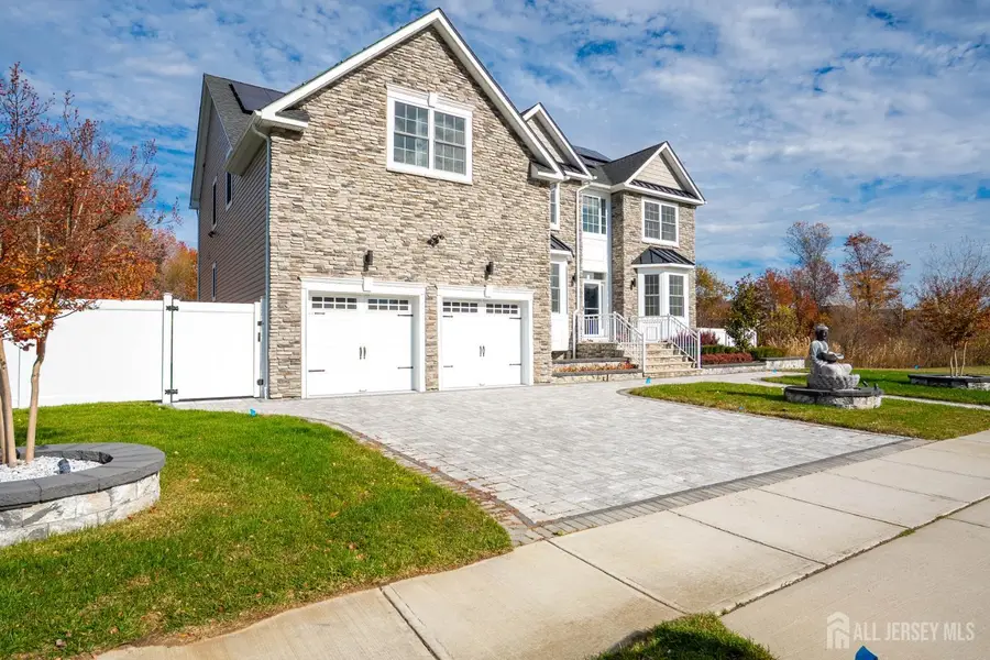 -2 Hitching Post Place, Monroe Township, NJ 08831 - Image #3