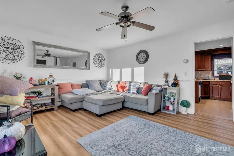 -164 Pennsylvania Avenue, Perth Amboy, NJ 08861 - Image #2