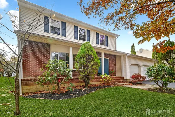 -8 Wright Court, East Brunswick, NJ 08816