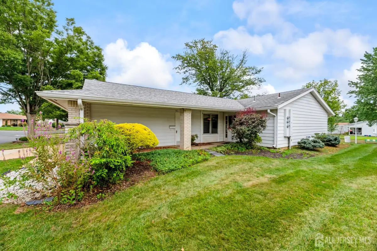 -166 Laurel Plaza #166c, Clearbrook, NJ 08831 - Image #1