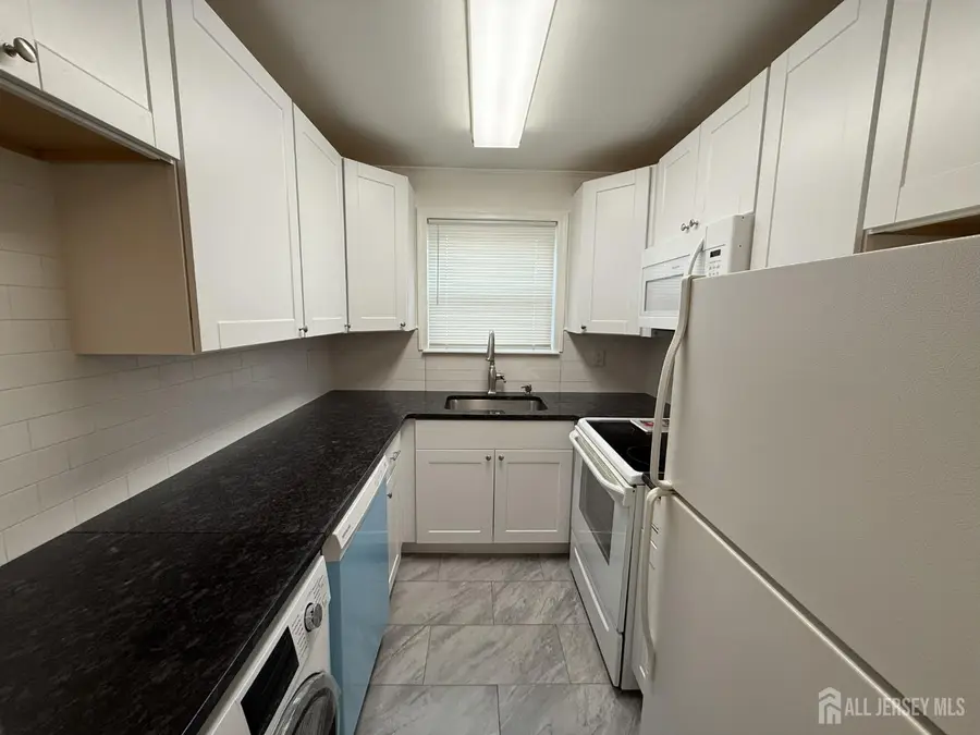 -289 Main Street #4Q, Spotswood, NJ 08884 - Image #2