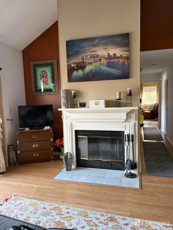 -8408 Tamarron Drive, Plainsboro, NJ 08536