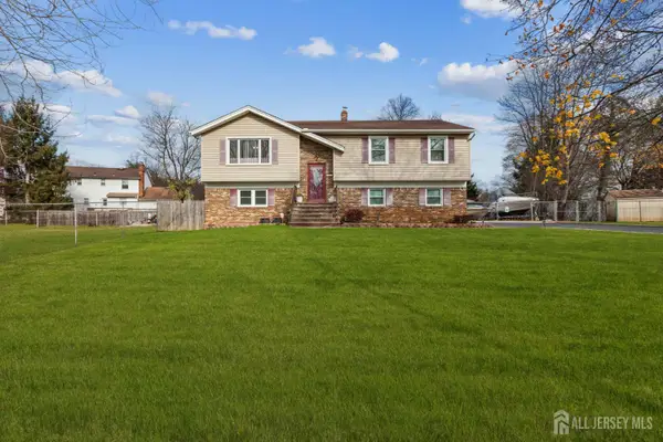 -27 Dorset Court, Franklin Twsp, NJ 08873