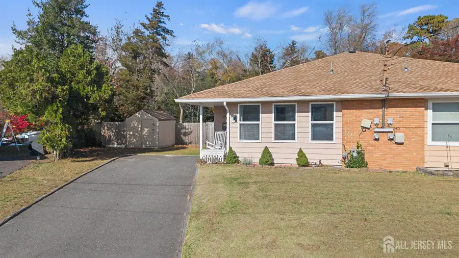 -28 Saint Moritz Place, Toms River, NJ 08753 - Image #2