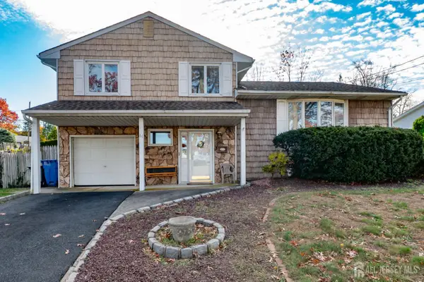 -61 Foothills Drive, South River, NJ 08882